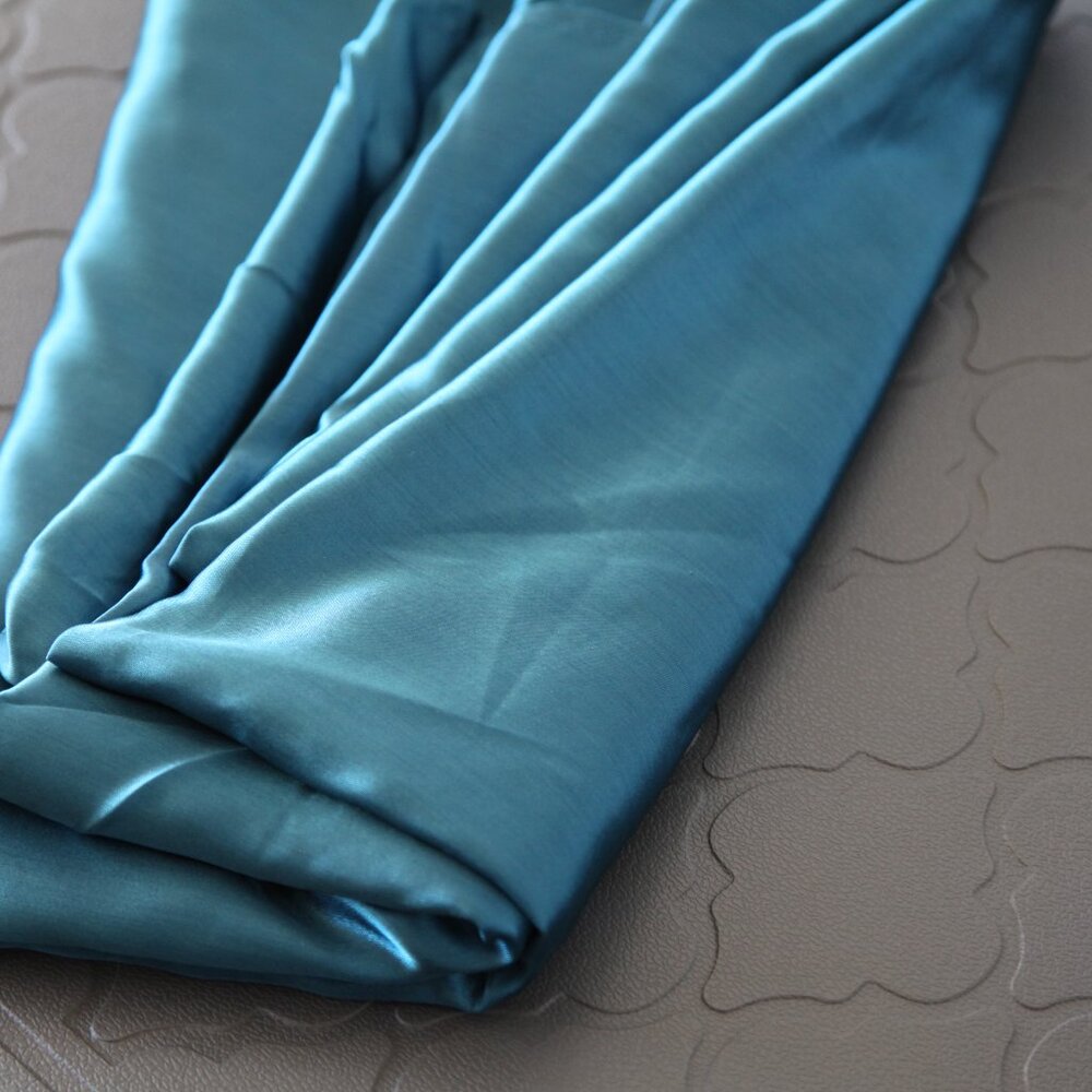 Teal Polyester Table Cloth - Picture 9 of 15